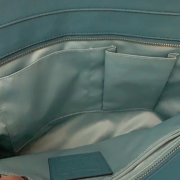 COACH turquoise blue ruffled leather luxury shoulder bag in excellent condition - Picture 8 of 9